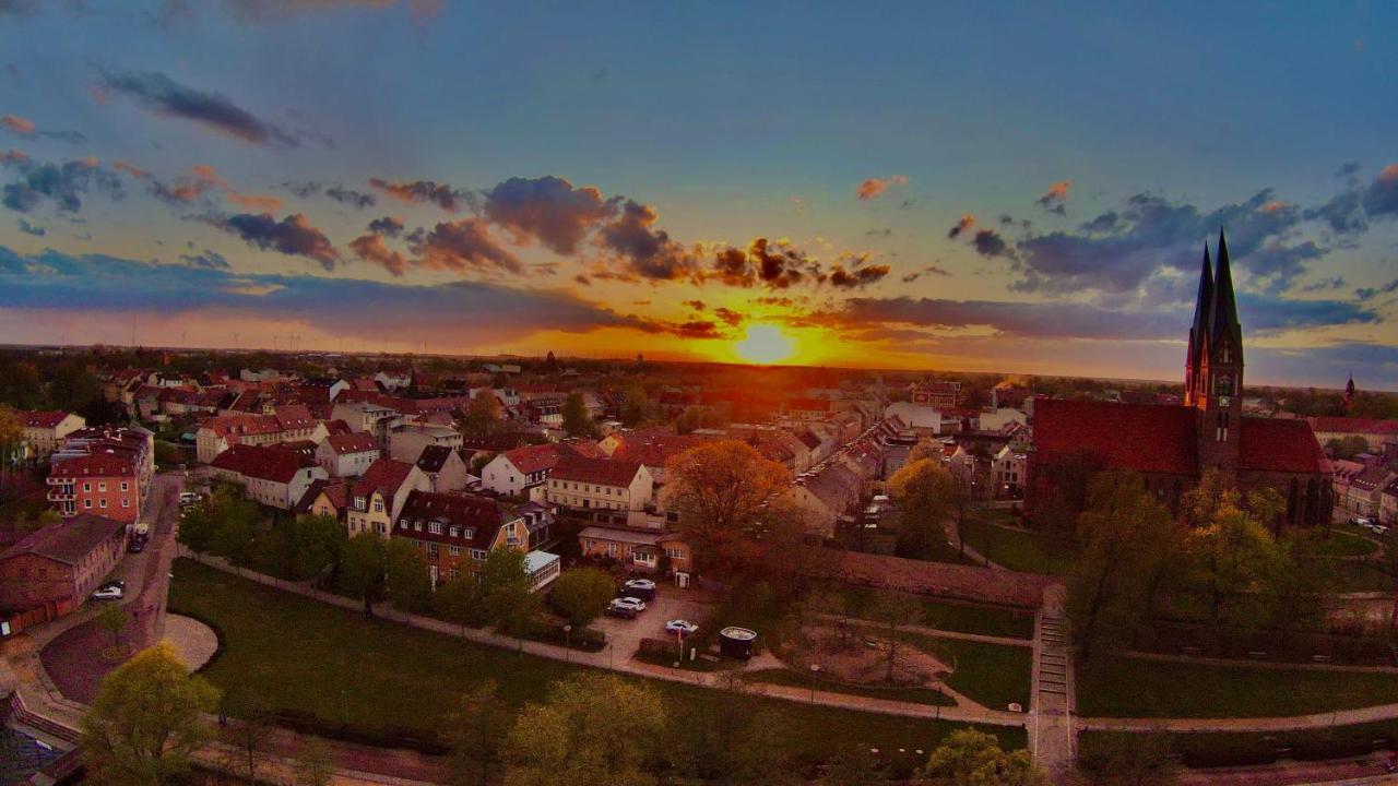 Altes Kasino Hotel Am See Neuruppin Zewnętrze zdjęcie