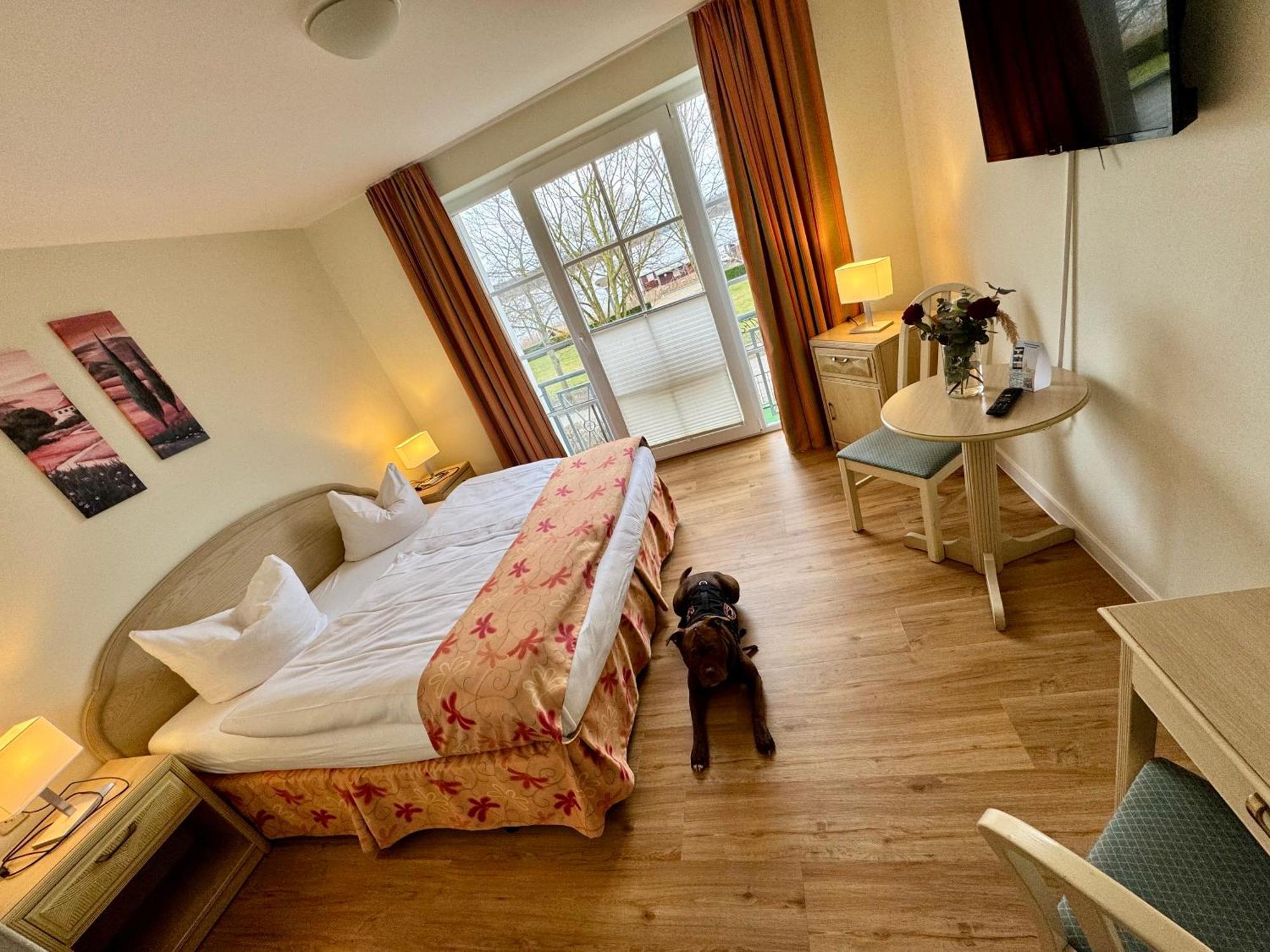 Altes Kasino Hotel Am See Neuruppin Zewnętrze zdjęcie