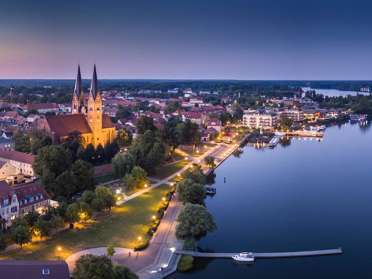 Altes Kasino Hotel Am See Neuruppin Zewnętrze zdjęcie